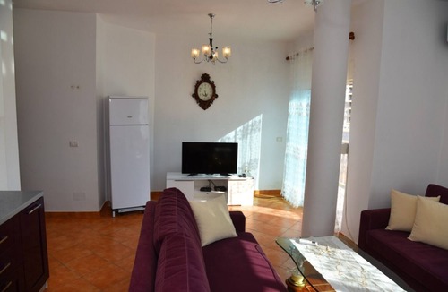 Shkallnur Apartment | Gzim's rentals in Durrës Albania.