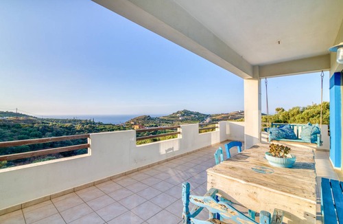 Achlada Apartment | Happy Apartment Heraklion