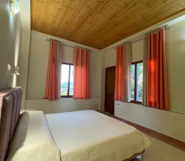 Mbrostar-Urë House | Harmonia Guest House