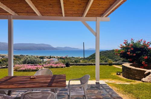 Pylos-Nestoras Apartment | Helona Houses