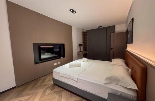 Shengjin Apartment | Hermanos Apartments