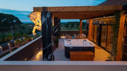 Rade Villa | HH Point Luxury Villas
