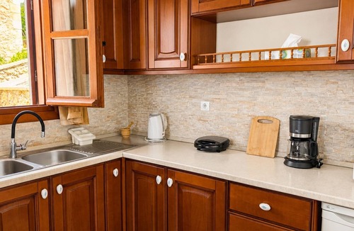 Kokkinon Khorion House | Hidden Oasis Amazing Seaview- Anameni 1BD 1BA 4PL
