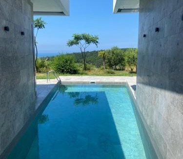 Ishem House | Hilltop Villa
