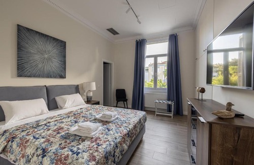 Plaka Apartment | Historic Plaka's Deluxe Apartment