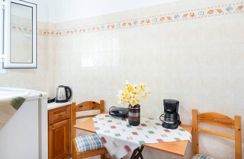 Serifos Apartment | Holiday Apartment "Anesis 1" near Beach with Shared Terrace & Wi-Fi
