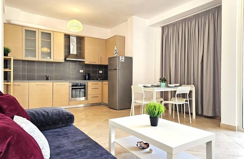 Sarande Apartment | Holiday Apartment With Sea View - 180, Sarandë, Albania