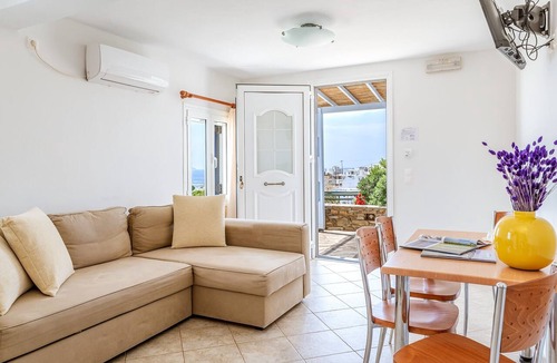 Agios Ioannis House | Holiday Home 'Anemologio 302 Tinos' with Sea View, Wi-Fi and Air Conditioning