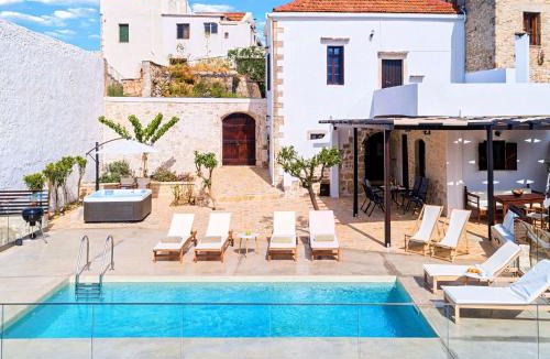 Argyroupoli House | Holiday Home Berghütte 'Villa Barozziana' by Interhome