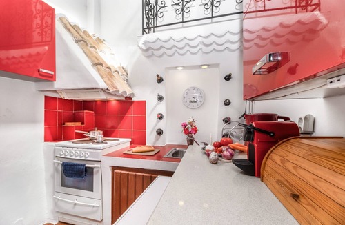 Alexandros House | Holiday Home "Ellen T" with Wi-Fi & A/C