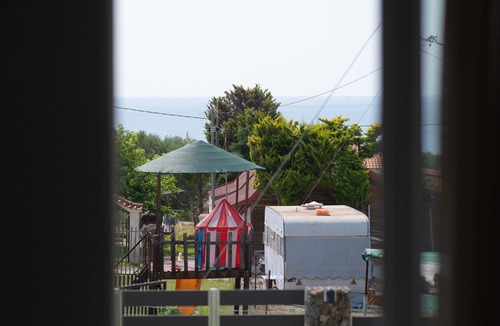 Nea Propontida House | Holiday Home 'One Bedroom Apartment' with Balcony, Wi-Fi and Air Conditioning