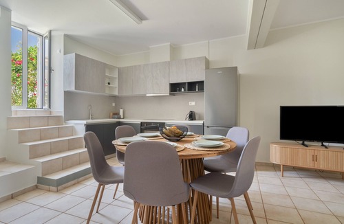 Spartochori House | Holiday Home 'Sparto' with Private Terrace, Wi-Fi and Air Conditioning
