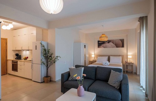 Kalamata Apartment | Home Easy Kalamata, Central Space, PriveParking A2