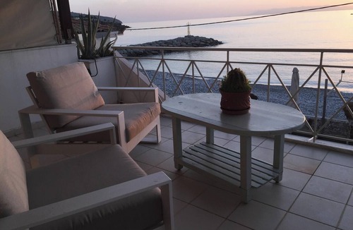Akrogialion Apartment | Homerez - Apt. sea view in Akrogiali
