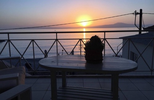 Akrogialion Apartment | Homerez - Apt. sea view in Akrogiali