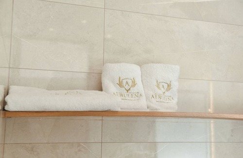 Kurbin Hotel | Hotel Albulena