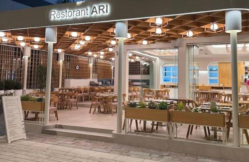 Qender Hotel | Hotel Ari 2