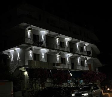 Skataj Hotel | Hotel-Bar-Riviera