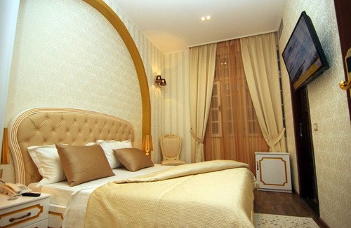 Tirana Hotel | Hotel Boutique Restorant GLORIA