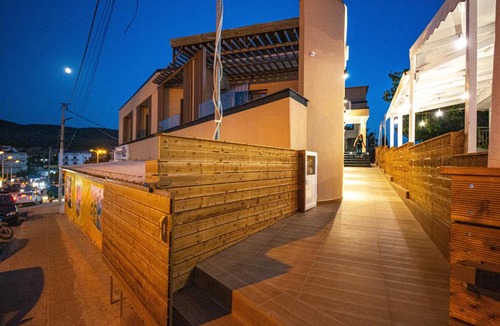 Ksamil Hotel | Hotel Center