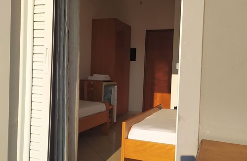 Sarande Hotel | Hotel Chicago