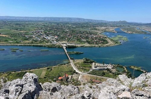 Sakës Hotel | Hotel Danja