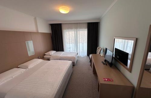 Tushemisht Hotel | Hotel Driloni