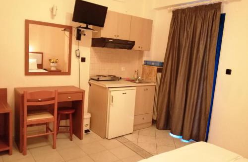 Paralia Dionysiou Hotel | Hotel Eleni