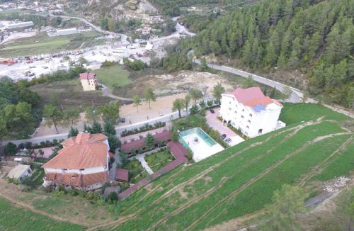 Petrele Hotel | Hotel Elvis