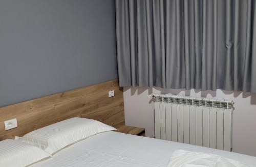 Fushe-Kruje Hotel | Hotel Erandi