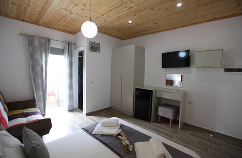 Qazim Pali Hotel | Hotel Erviliano