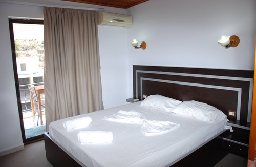 Qafe e Gjashtes Hotel | Hotel Freskia