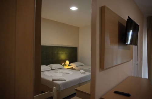 Velipoje Hotel | Hotel Freskia