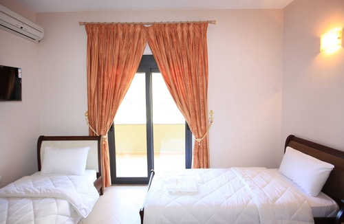 Fushebardhe Hotel | Hotel Gryka e Kelcyres