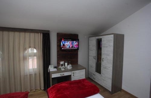 Mejë Hotel | Hotel Happy