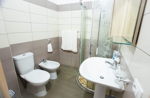 Kryevidh Hotel | Hotel Jaho