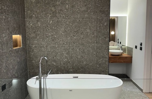 Lezhe Hotel | Hotel Jurgen