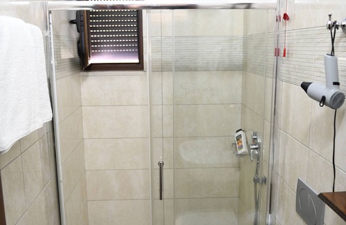 Berat Hotel | Hotel Kaceli