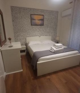 Qender Hotel | Hotel Klironomi