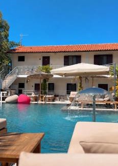 Velipoje Hotel | Hotel Laura