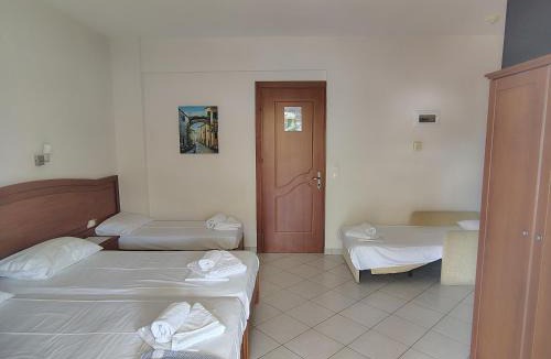 Chrisi Ammoudia Apartment | Hotel Liberty