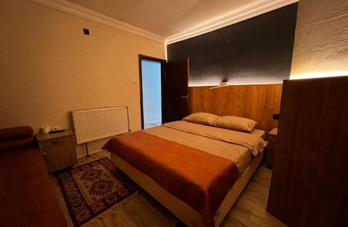 Kolovicë Hotel | Hotel Lido