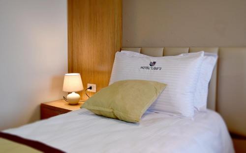 Lezhe Hotel | Hotel LISS 2