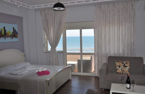 Durres Hotel | Hotel Maren Durres offers sea side room for family and couples.