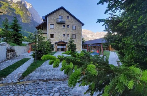 Kukes County Hotel | Hotel Margjeka