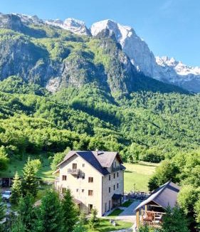 Kukes County Hotel | Hotel Margjeka