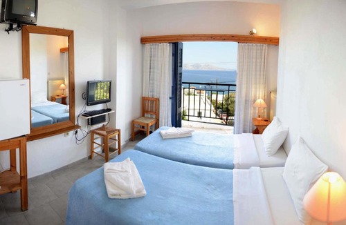 Agios Kirykos Hotel | Hotel Maria-Elena