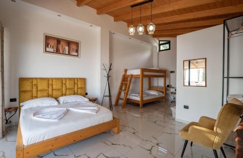 Piqeras Bed & Breakfast | Hotel Panorama Piqeras