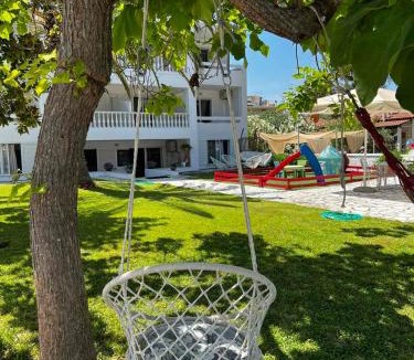 Ormos Prinou Hotel | Hotel Proteas