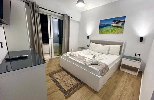 Qender Hotel | Hotel Real